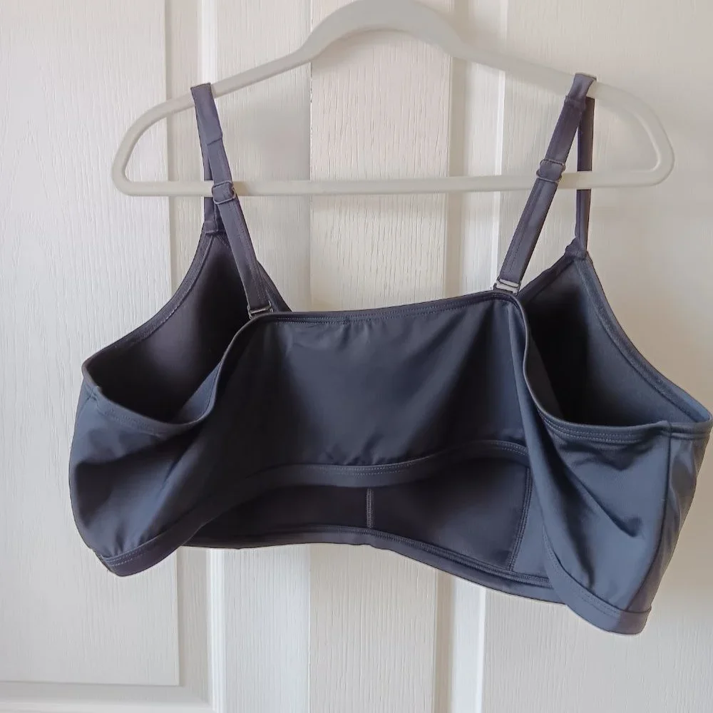 Cacique Women's Plus Black No-Wire Scoop Neck Swim Top Size 28